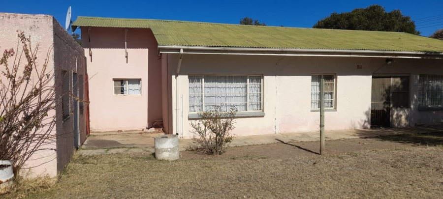 4 Bedroom Property for Sale in Dealesville Free State